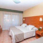 Exterior thumbnail 6